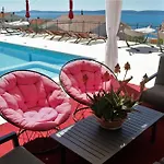 Heated Swimming Pool, Stunning Sea View Terrace A7, Appartamento *