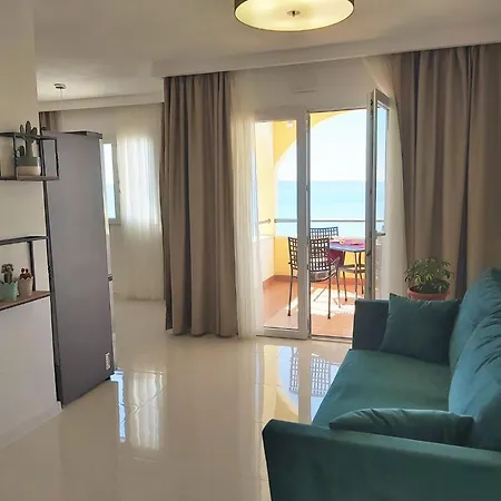 아파트 Heated Swimming Pool, Stunning Sea View Terrace A7,