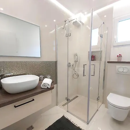 Heated Swimming Pool, Stunning Sea View Terrace A7,