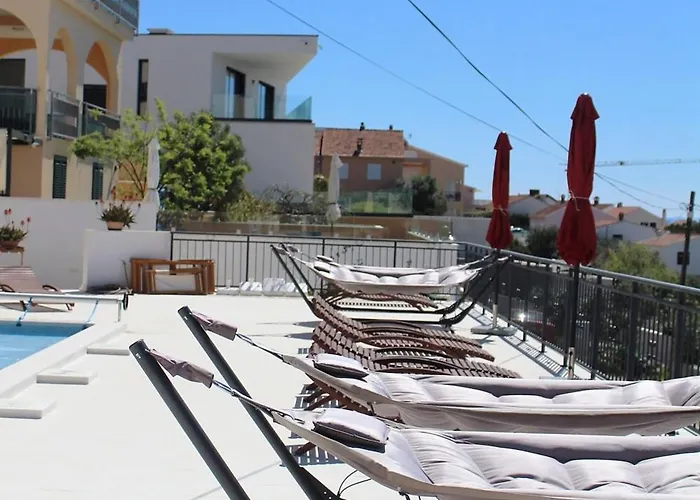 Heated Swimming Pool, Stunning Sea View Terrace A7,
